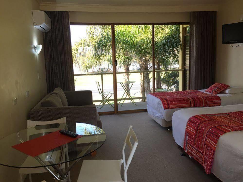 ليكس إنترانس Abel Tasman Waterfront Motel المظهر الخارجي الصورة